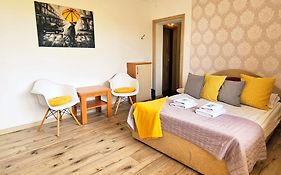 Dom Gościnny Marta - pokoje, apartamenty, domki